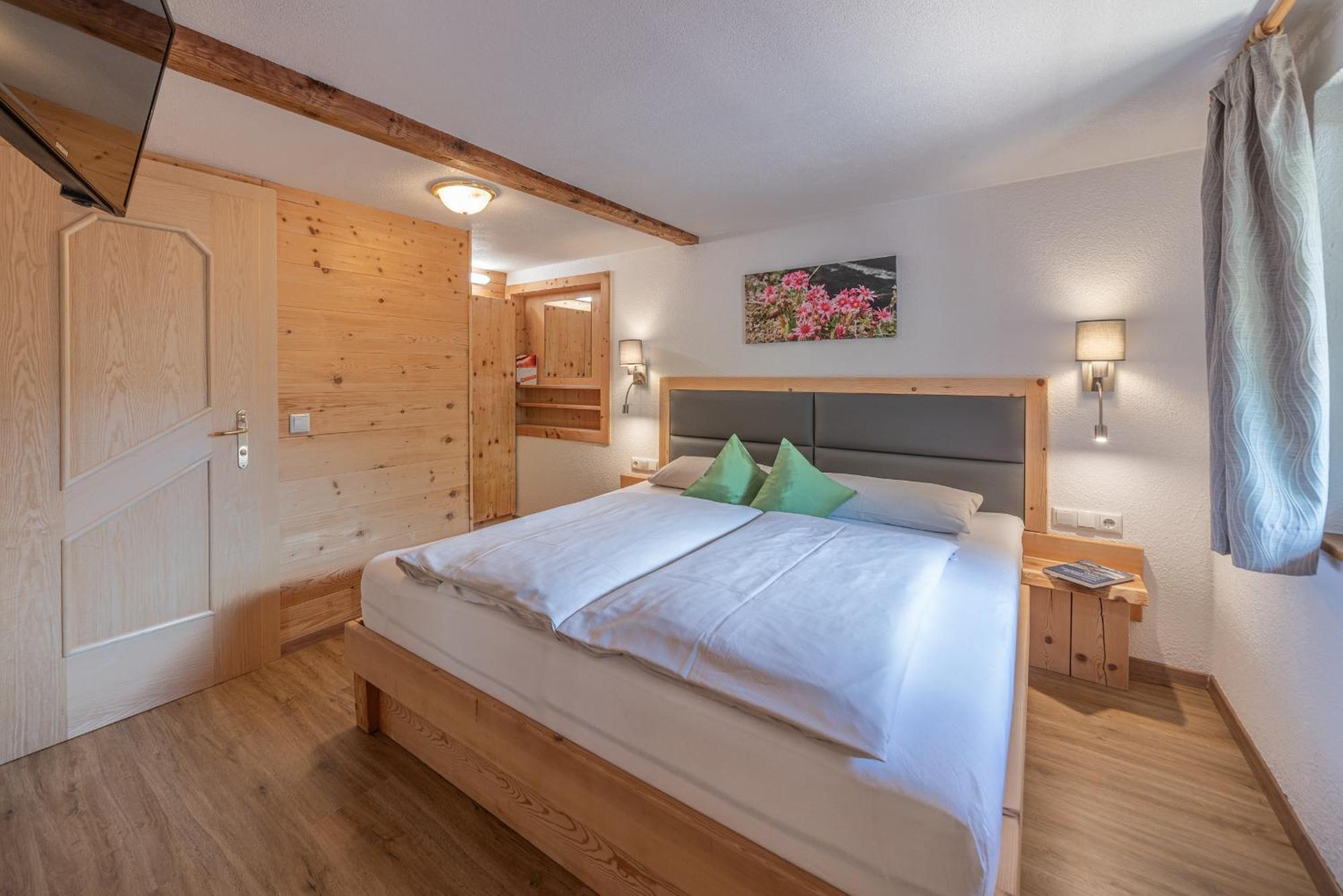 Der Ortnerhof - Hotel & Reiterhof Prägraten Kamer foto